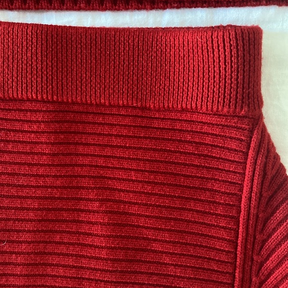 RARE- TIBI red sweater set - Picture 6 of 6